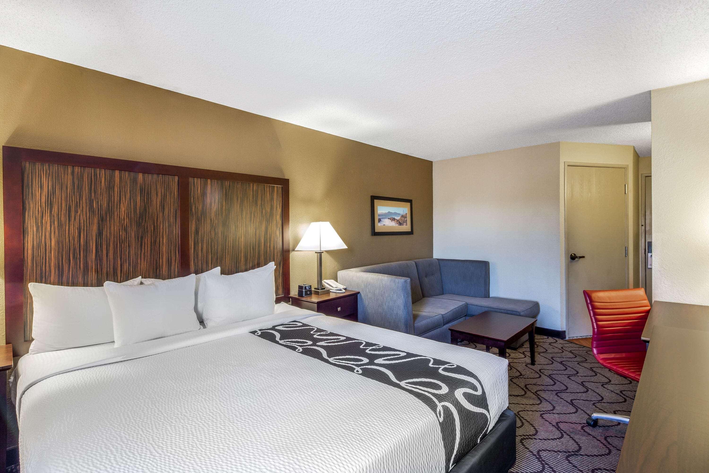 Oakland Airport Arena Hotel Екстериор снимка