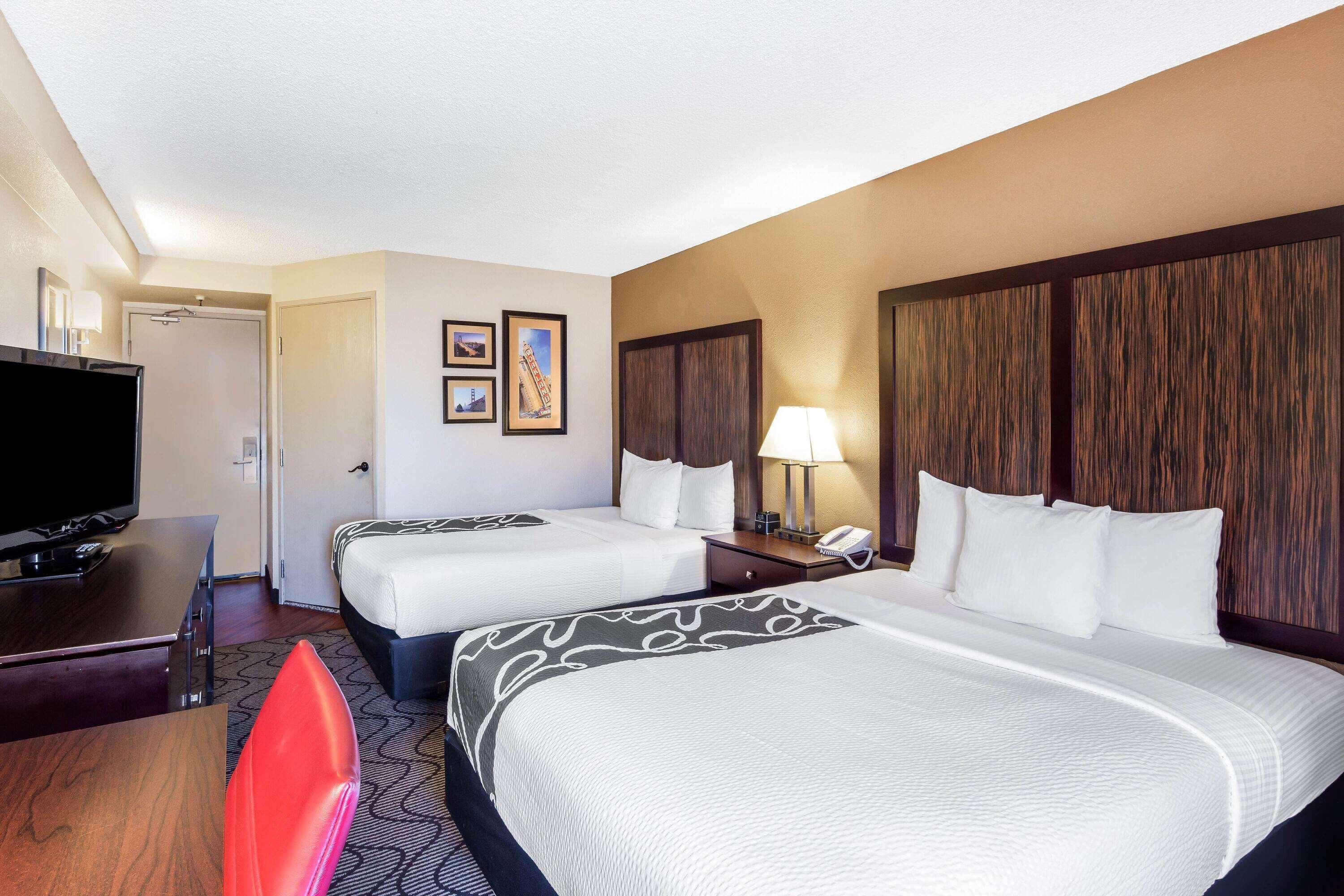 Oakland Airport Arena Hotel Екстериор снимка