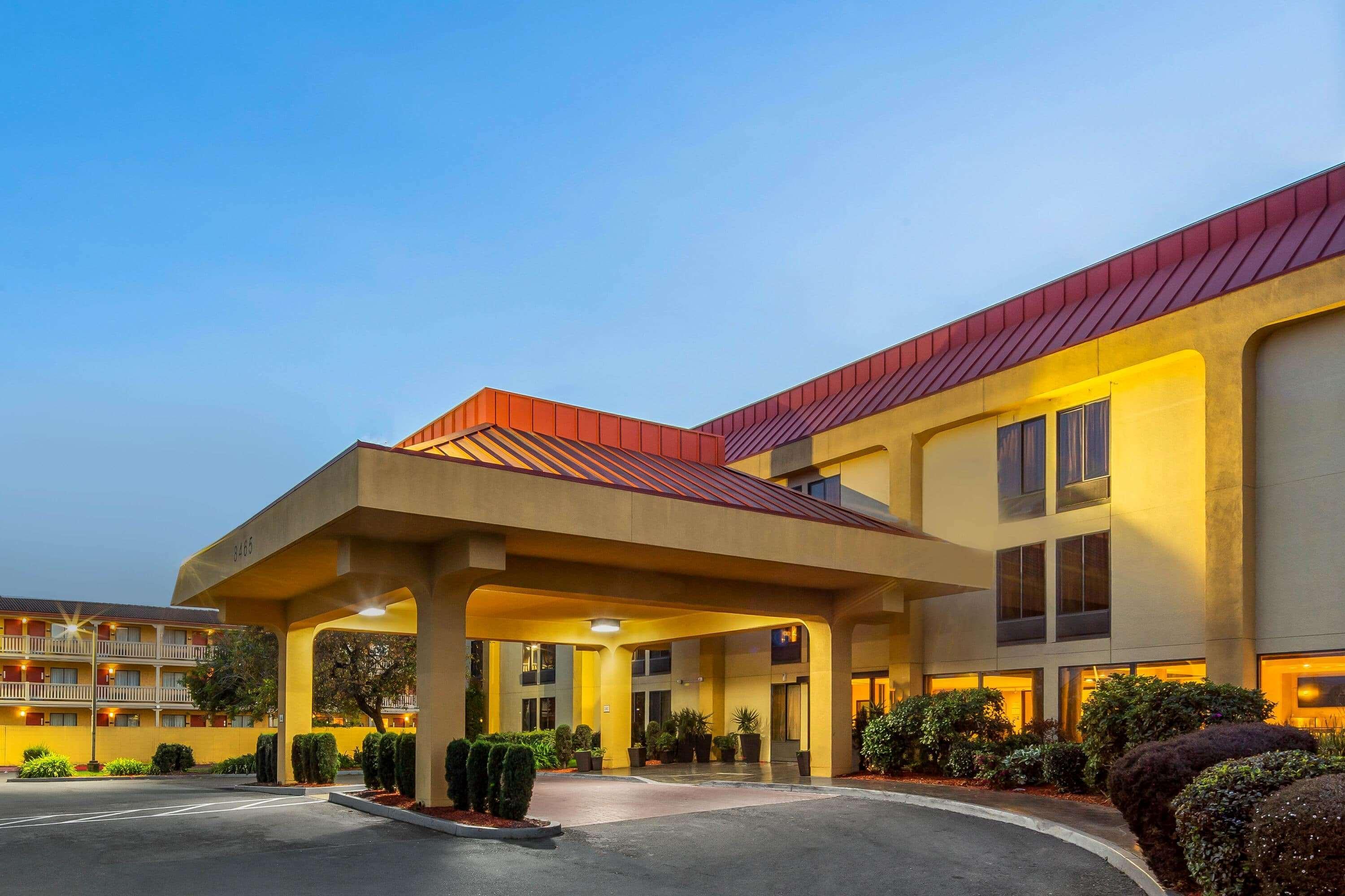 Oakland Airport Arena Hotel Екстериор снимка