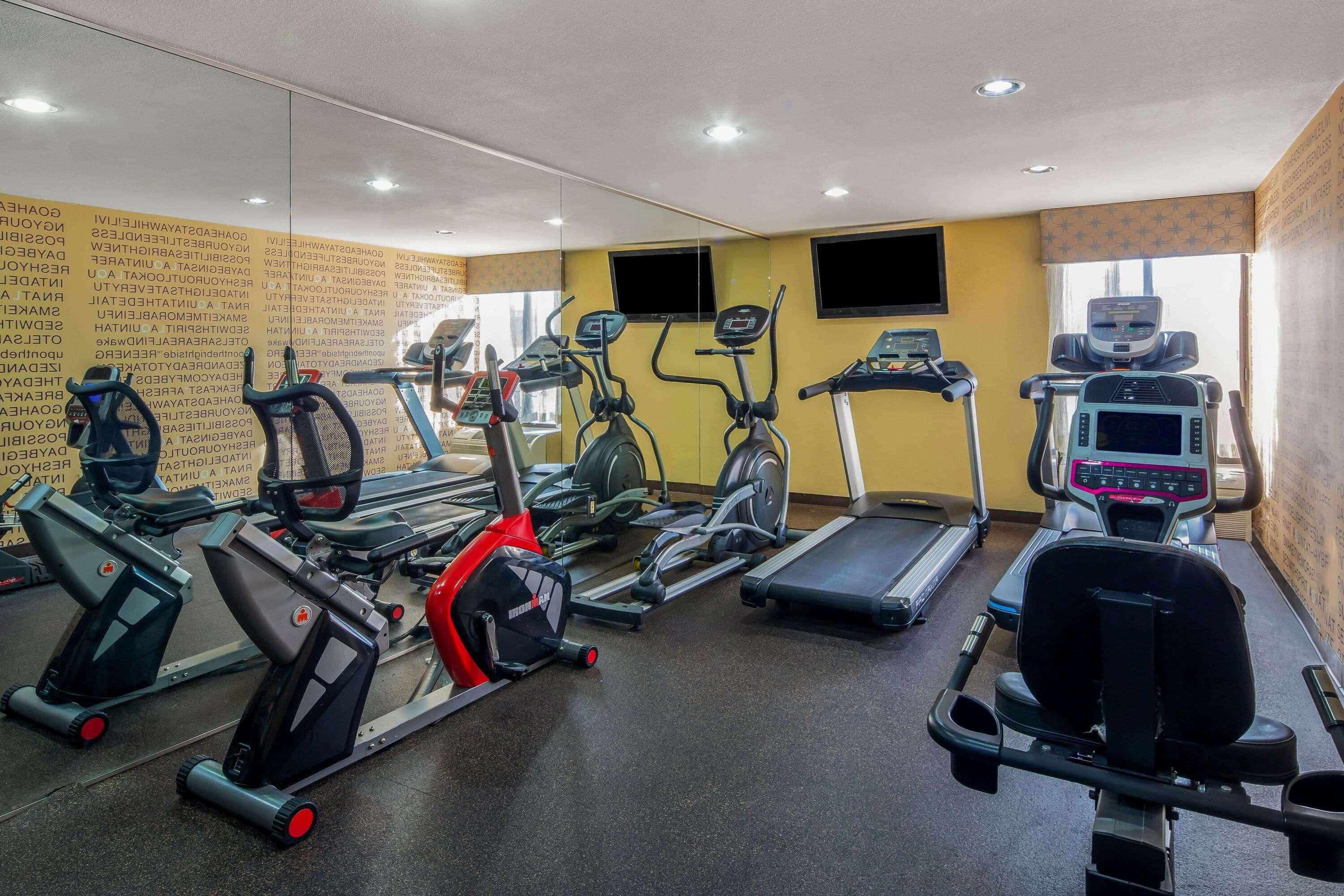 Oakland Airport Arena Hotel Екстериор снимка