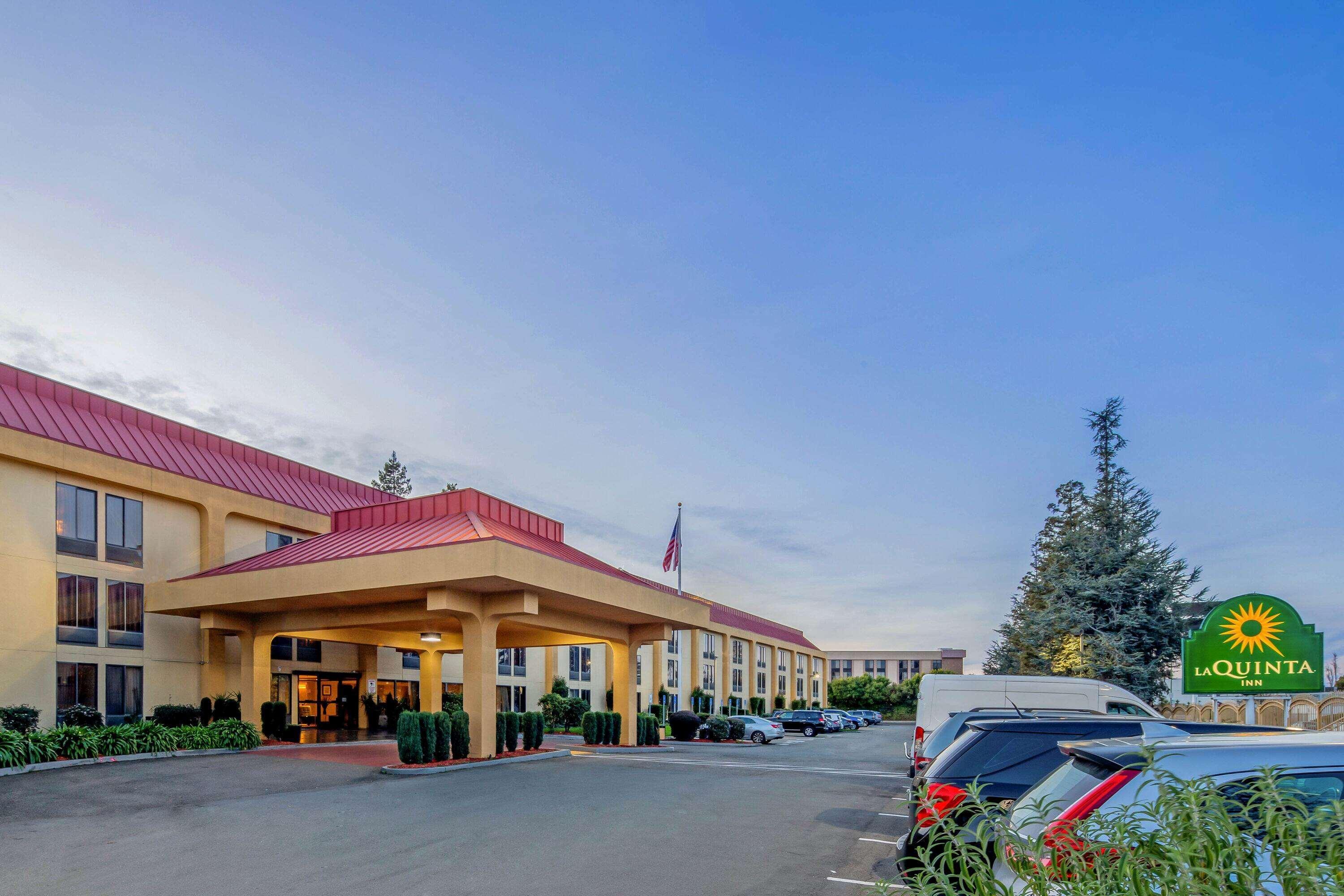 Oakland Airport Arena Hotel Екстериор снимка