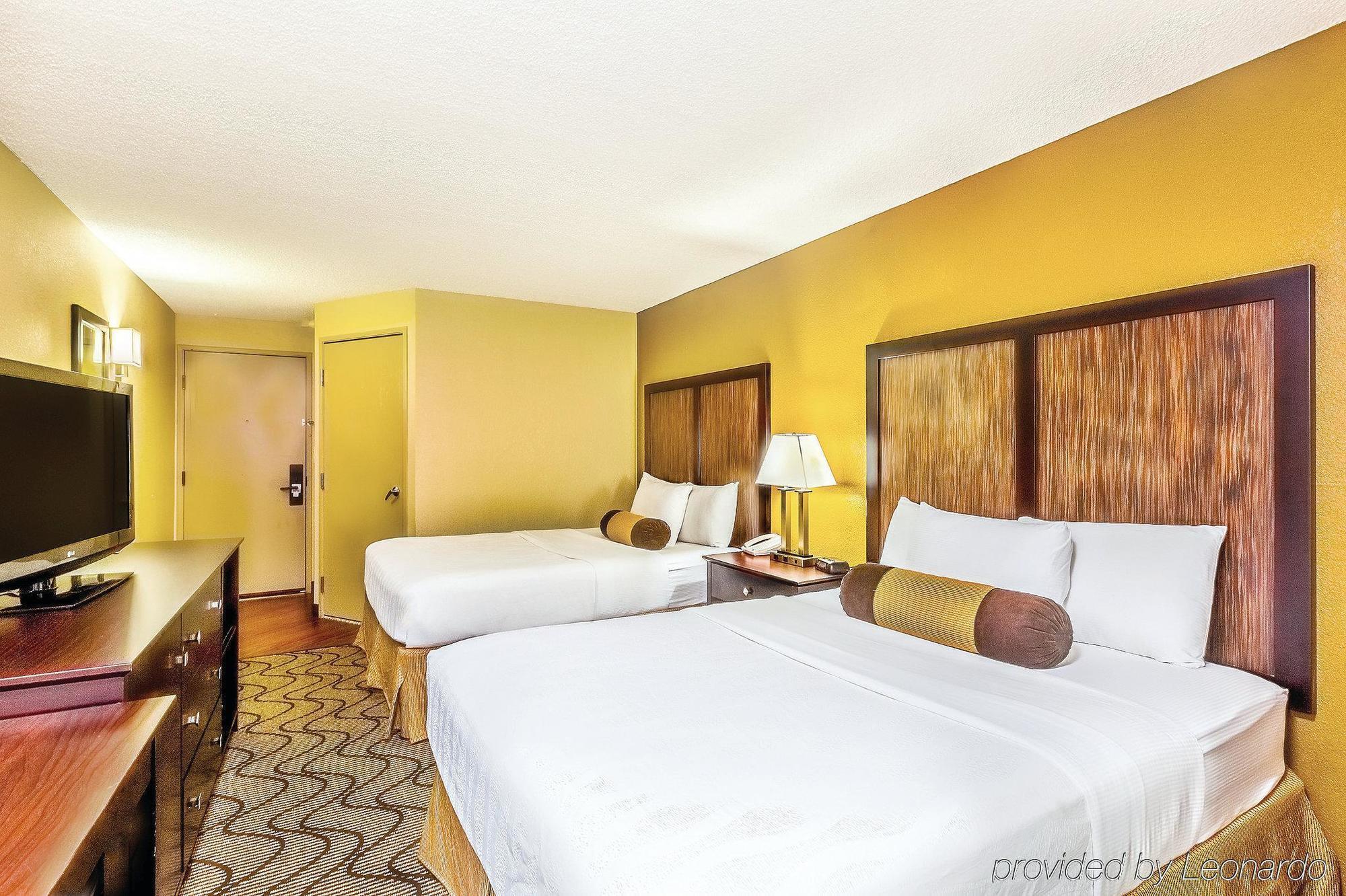 Oakland Airport Arena Hotel Екстериор снимка